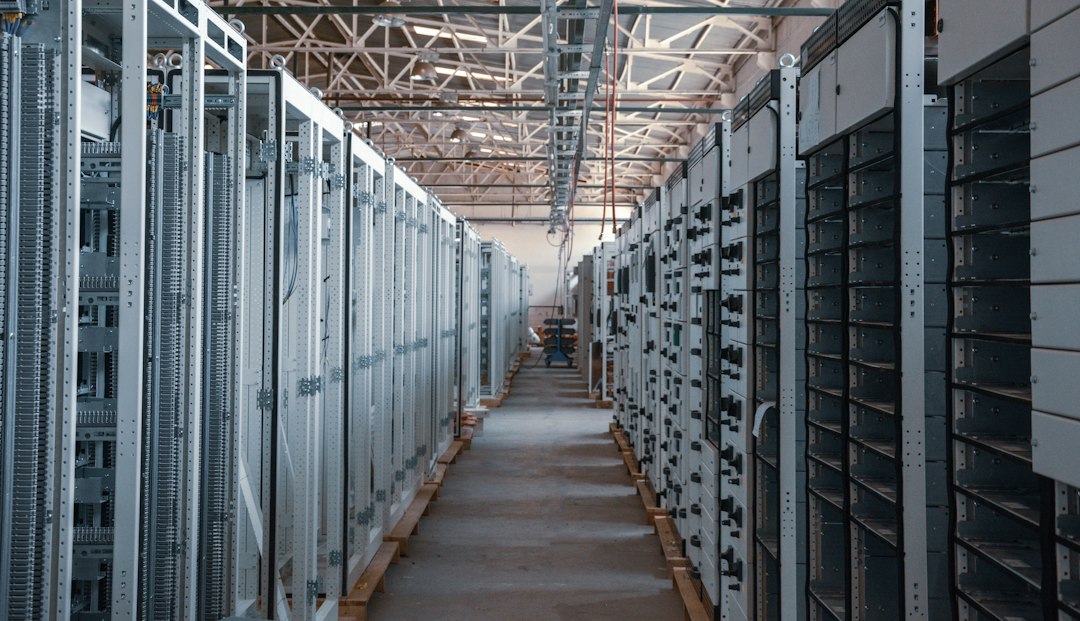 WordPress Object Cache: Redis vs Memcached Benchmarked